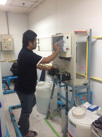 Startup and maintenance  chlorine dioxide generator.